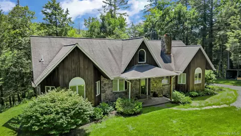 2735 Denning Rd, Denning, NY 12725