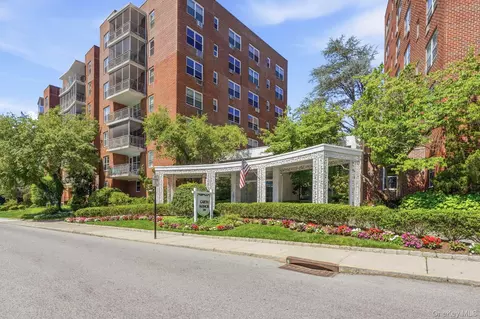 281 Garth Rd #B5H, Scarsdale, NY 10583