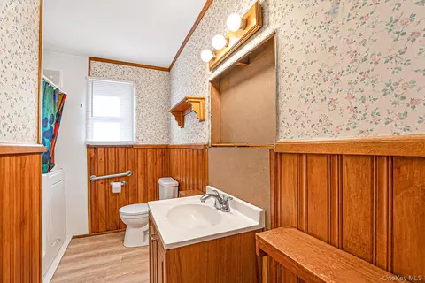 Bath - 26 Wilstan Ave, Patchogue, NY 11772 photo 2 of 2
