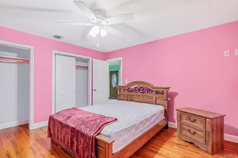 Bedroom - 26 Wilstan Ave, Patchogue, NY 11772 photo 2 of 10
