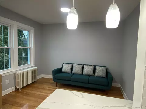 71-27 69th St, New York, NY 11385