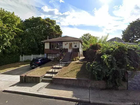 2267 Ludlam Ave, Elmont, NY 11003