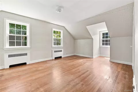 Bedroom - 1 Commodore Rd, New Castle, NY 10514 photo 5 of 5