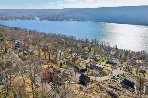 42 Deer Trl S, Greenwood Lake, NY 10925
