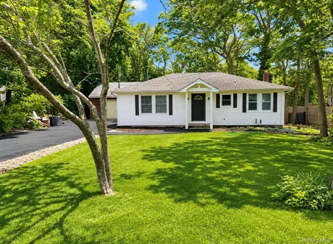 77 Elmhurst Ave, Medford, NY 11763