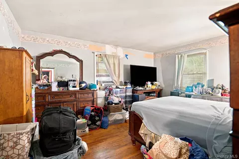 Bedroom - 26 Monroe Dr, Poughkeepsie, NY 12601 photo 2 of 2