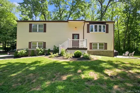 70 Kent Rd, Wappinger, NY 12590
