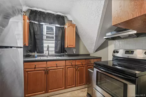 Kitchen - 629 E 183rd St, New York, NY 10458 photo 3 of 3