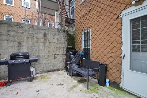 Exterior - 629 E 183rd St, New York, NY 10458 photo 7 of 13