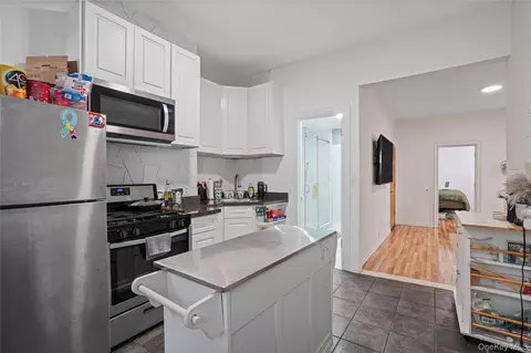 Kitchen - 629 E 183rd St, New York, NY 10458 photo 1 of 3