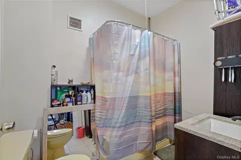 Bath - 629 E 183rd St, New York, NY 10458 photo 3 of 3