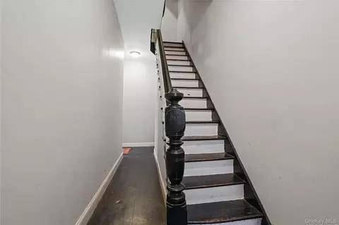 Entry Way - 629 E 183rd St, New York, NY 10458 photo 1 of 3