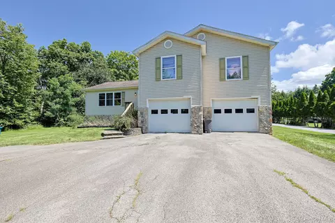 96 Velie Rd, La Grange, NY 12540