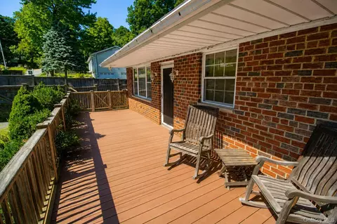 Exterior - 7 Brayton Rd, Kent, NY 10512 photo 5 of 12