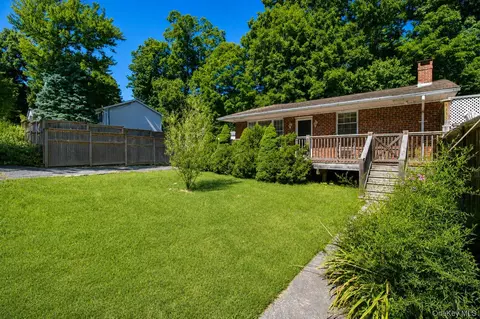 Exterior - 7 Brayton Rd, Kent, NY 10512 photo 3 of 12