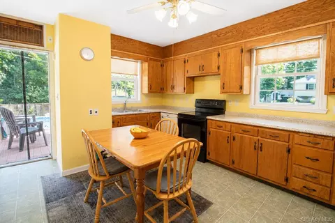 Kitchen - 7 Brayton Rd, Kent, NY 10512 photo 1 of 2