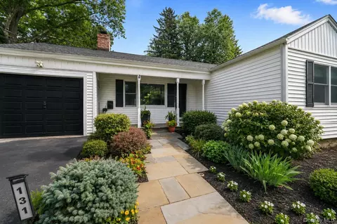 131 Huntley Dr, Greenburgh, NY 10502