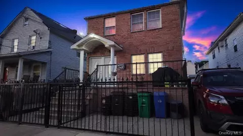 115-33 158th St, Jamaica, NY 11434