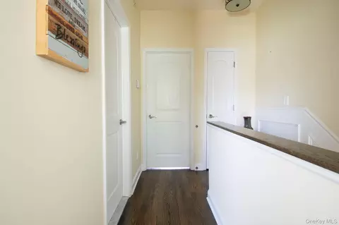 Entry Way - 7 Lager Ln #7, Patchogue, NY 11772 photo 4 of 4