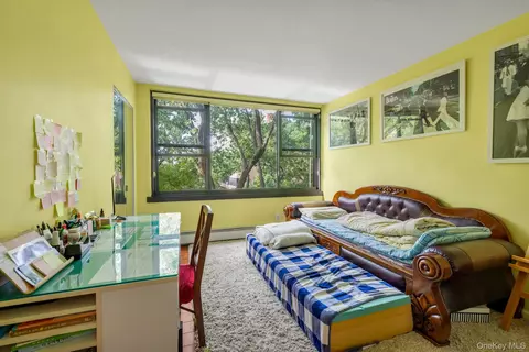 Bedroom - 10-10 166 St #6D, New York, NY 11357 photo 1 of 1