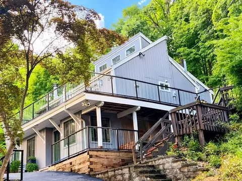 736 Route 9w S, Orangetown, NY 10960