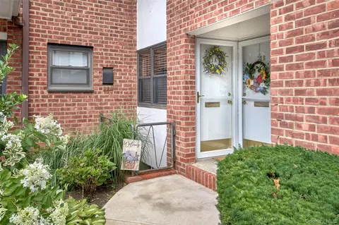 50 West St #C2A, Harrison, NY 10528