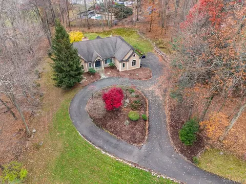16 S De Baun Ave, Ramapo, NY 10901