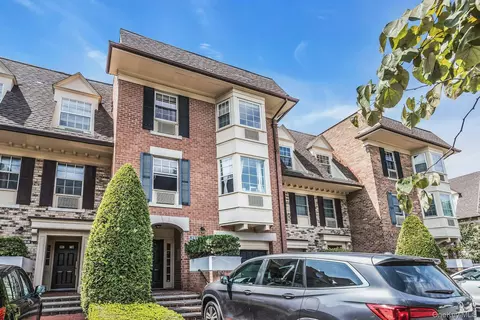 13-24 208th Pl #167U, Bayside, NY 11360