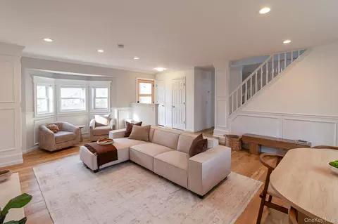 Living - Undisclosed, Bridgehampton, NY 11932 photo 4 of 5