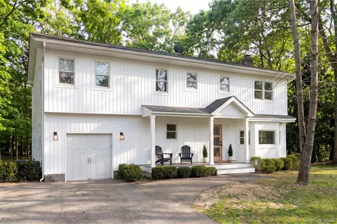 Exterior - Undisclosed, Bridgehampton, NY 11932 photo 4 of 8