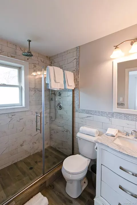 Bath - Undisclosed, Bridgehampton, NY 11932 photo 2 of 3