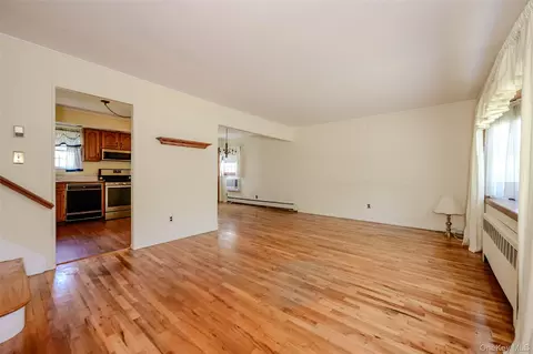 Living - 87 Central Park Rd, Plainview, NY 11803 photo 2 of 3