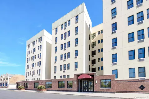 25 W Broadway #417, Long Beach, NY 11561