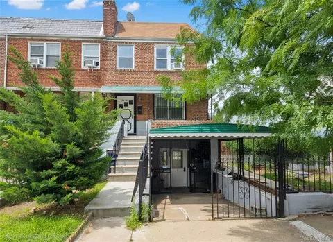 23-48 94th St, New York, NY 11369