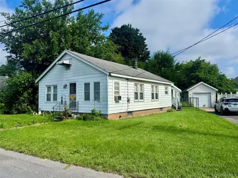 16 Esopus Ave, Ulster, NY 12401