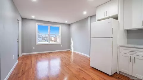 Living - 1440 E 91st St #2, Brooklyn, NY 11236 photo 2 of 2