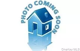 169 Southampton Dr, Massapequa, NY 11758