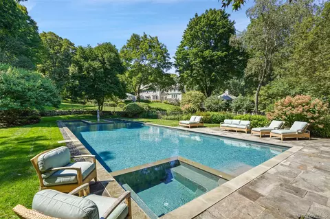 Exterior - 29 Upper Hook Rd, Katonah, NY 10536 photo 4 of 14