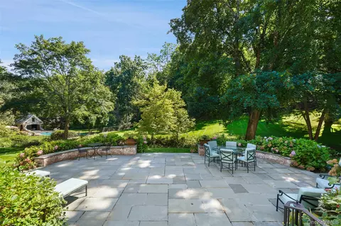 Exterior - 29 Upper Hook Rd, Katonah, NY 10536 photo 9 of 14