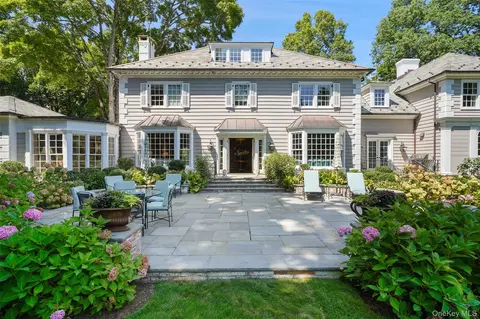 Exterior - 29 Upper Hook Rd, Katonah, NY 10536 photo 3 of 14