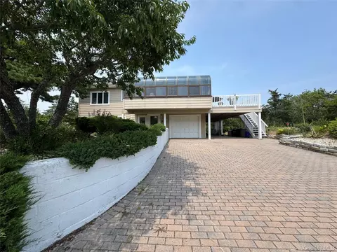 83 Hawser Dr, Babylon, NY 11702