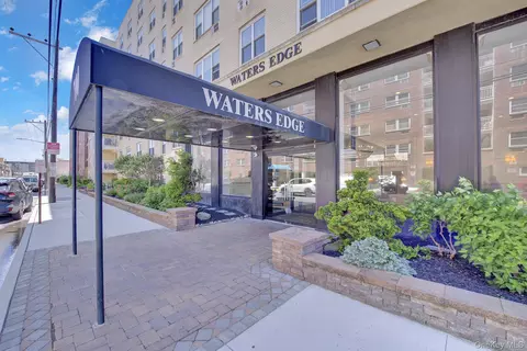 700 Shore #7O, Long Beach, NY 11561