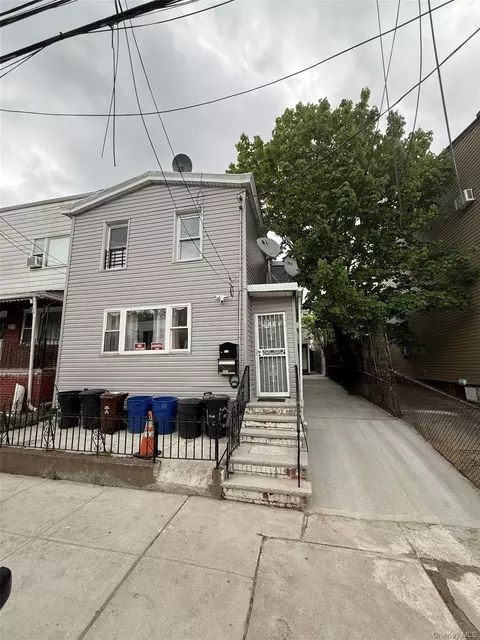 9113 77th St, New York, NY 11421