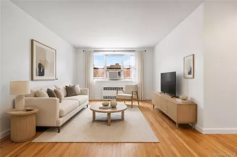 29-09 137th St #3L, New York, NY 11354