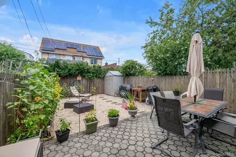 Exterior - 14617 58th Rd, Flushing, NY 11355 photo 5 of 6
