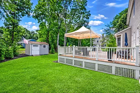 Exterior - 15 Cedar Ln, Brookhaven, NY 11772 photo 13 of 14