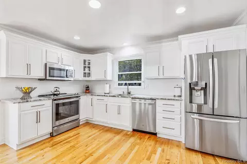 Kitchen - 15 Cedar Ln, Brookhaven, NY 11772 photo 2 of 4