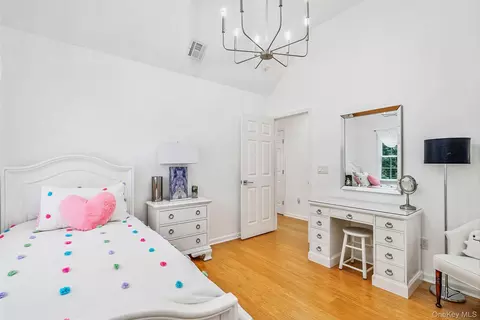 Bedroom - 15 Cedar Ln, Brookhaven, NY 11772 photo 4 of 4