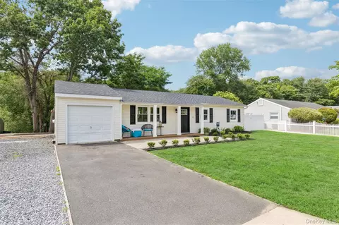 Exterior - 91 Circle Dr W, Patchogue, NY 11772 photo 14 of 14
