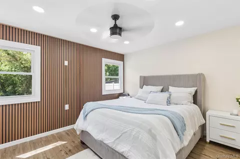 Bedroom - 91 Circle Dr W, Patchogue, NY 11772 photo 1 of 4